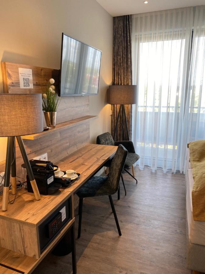 Hotel & Restaurant Rizzelli Superior Neustadt an der Aisch Ngoại thất bức ảnh