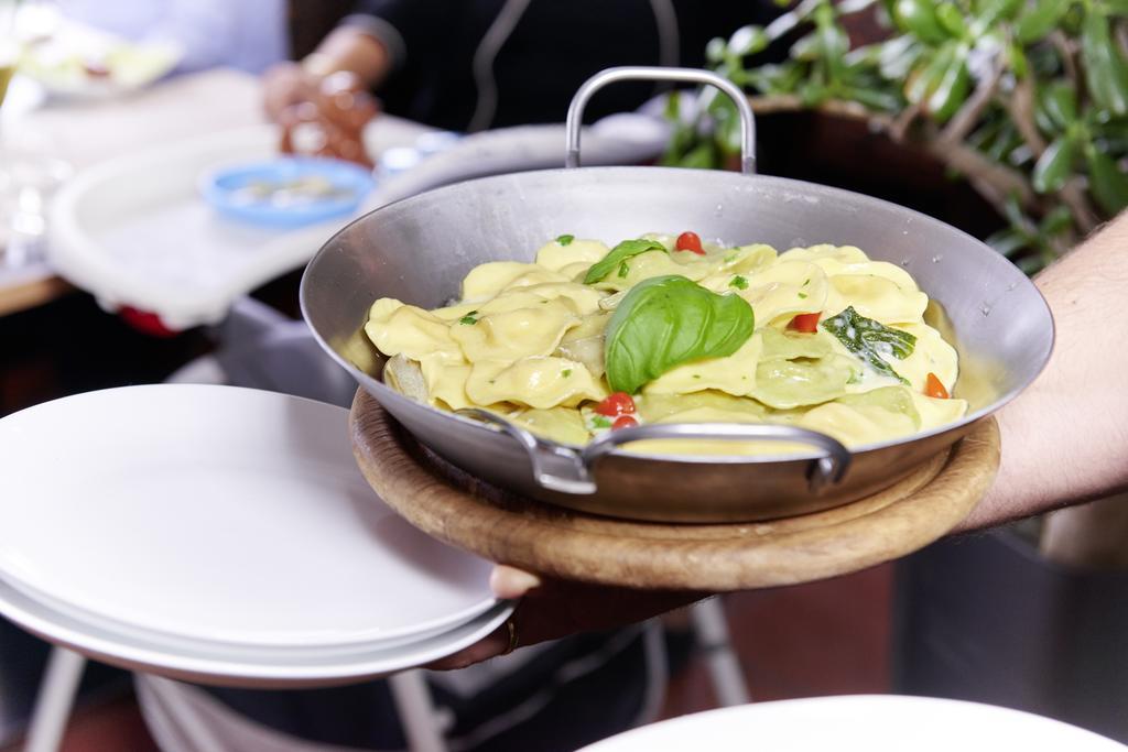 Hotel & Restaurant Rizzelli Superior Neustadt an der Aisch Ngoại thất bức ảnh