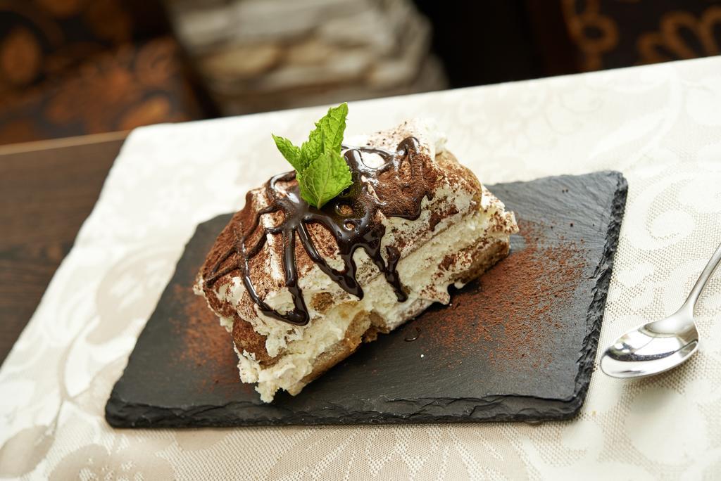 Hotel & Restaurant Rizzelli Superior Neustadt an der Aisch Ngoại thất bức ảnh