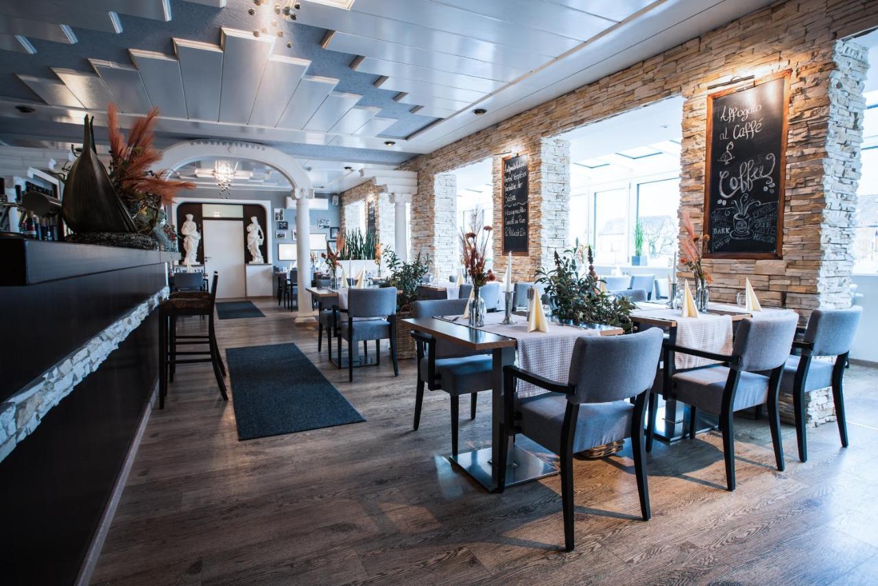 Hotel & Restaurant Rizzelli Superior Neustadt an der Aisch Ngoại thất bức ảnh